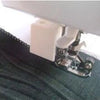 Calcador de Overlock com haste cortante